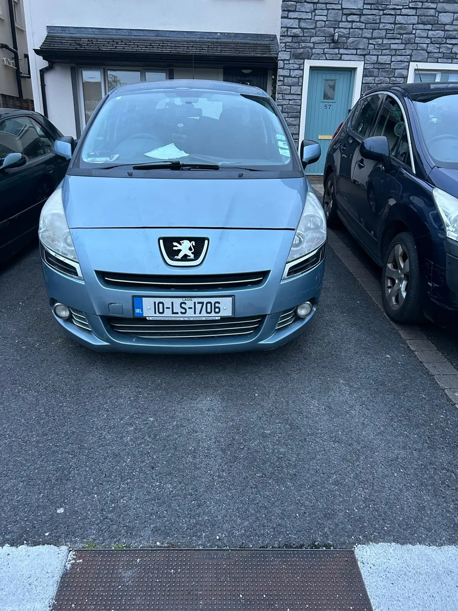 Peugeot 5008 - Image 1