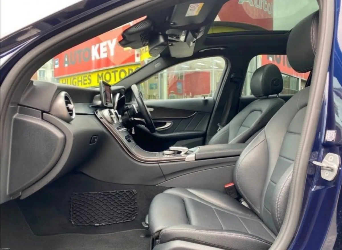 Mercedes-Benz C-Class C350e AMG 2017 - Image 5