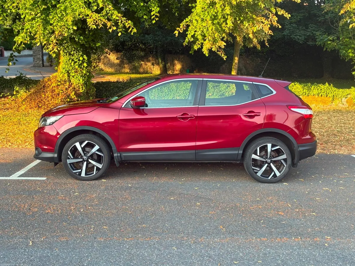 2017 Nissan Qashqai 1.2 Petrol XE – Low Mileage - Image 3