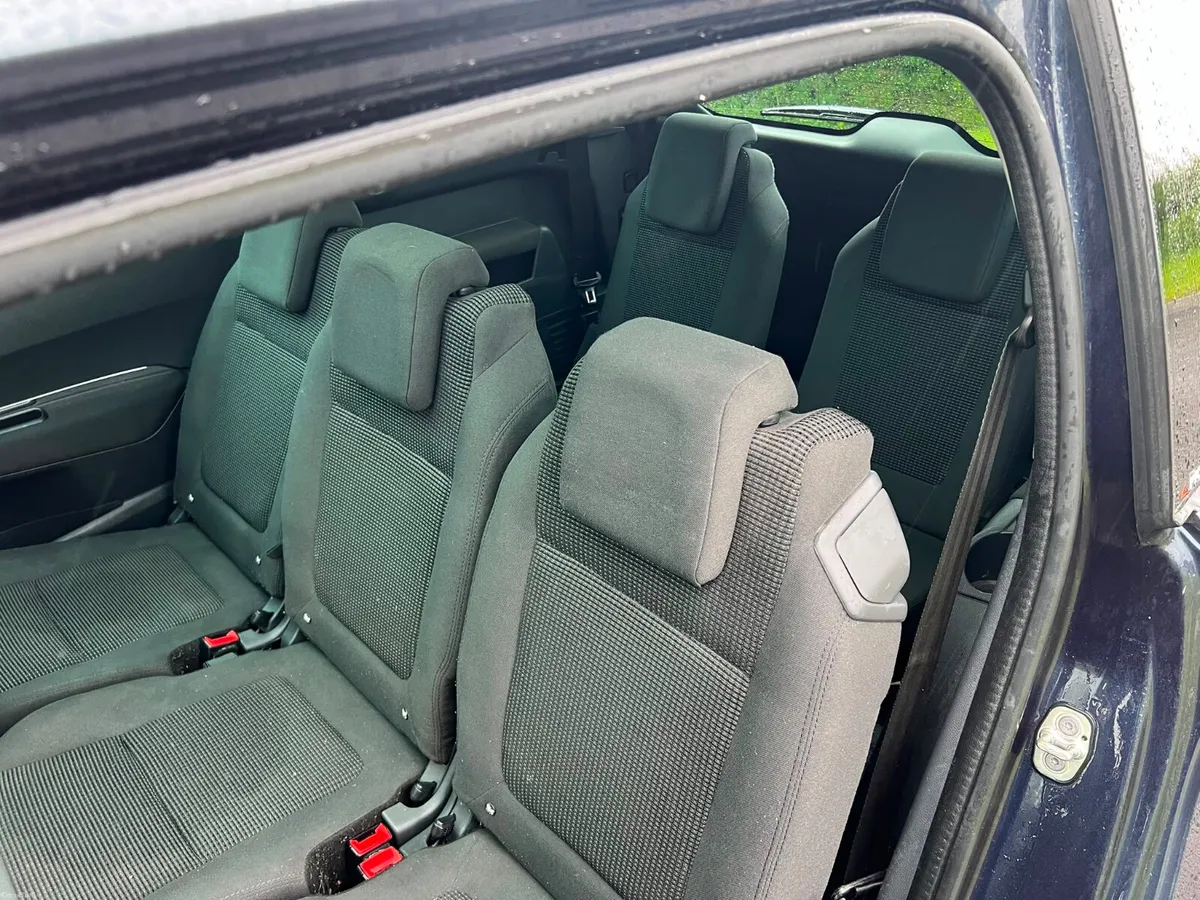 Peugeot 5008 2013 7 seater - Image 3