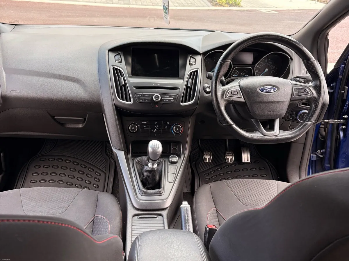Ford focus st line - Image 5