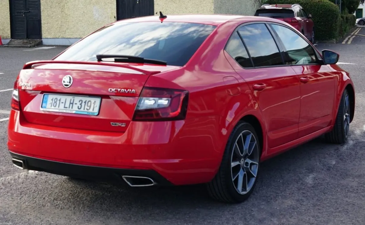 2018 Skoda Octavia vRS 2.0 TDI 184 Manual | 3 keys - Image 4