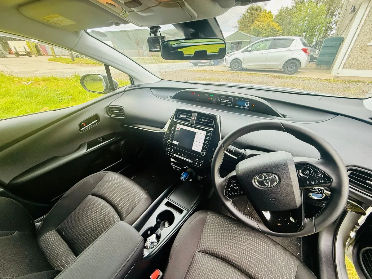 Toyota prius 212 - Image 5