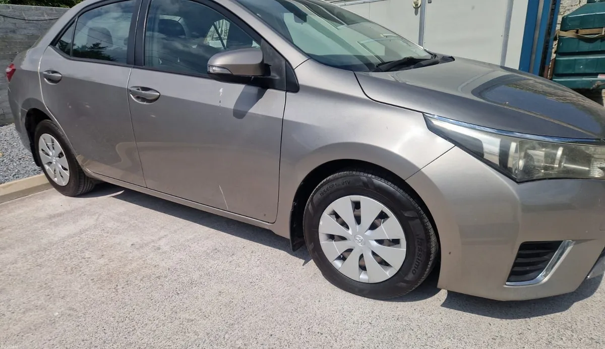 2015 TOYOTA COROLLA 1.4 D4D - NCT 7/27 - Image 2