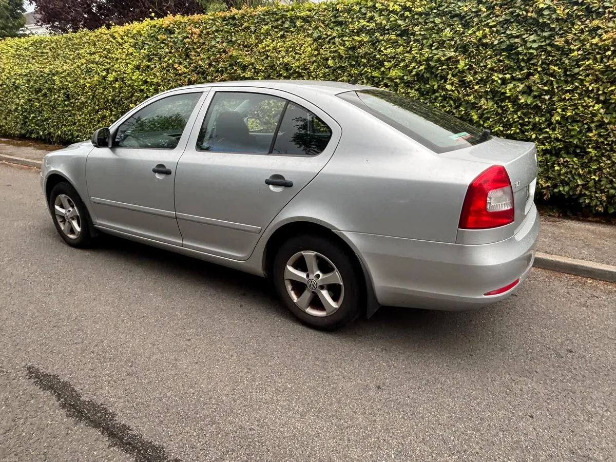 2010 Octavia 1.6TDI, New NCT 09/27! Tax 12/26! - Image 5