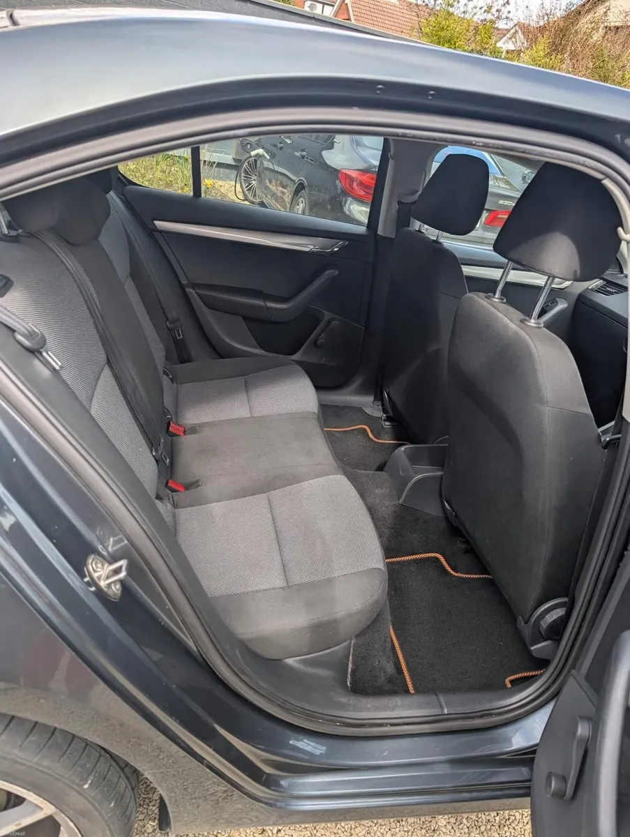 Skoda Octavia 2015 - Image 4