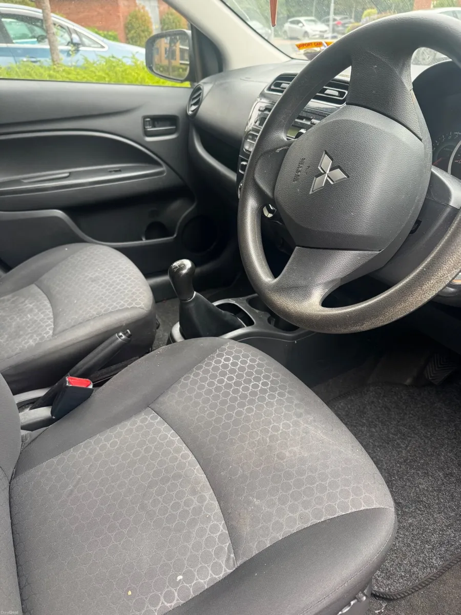 Mitsubishi Space Star 2014 - Image 4