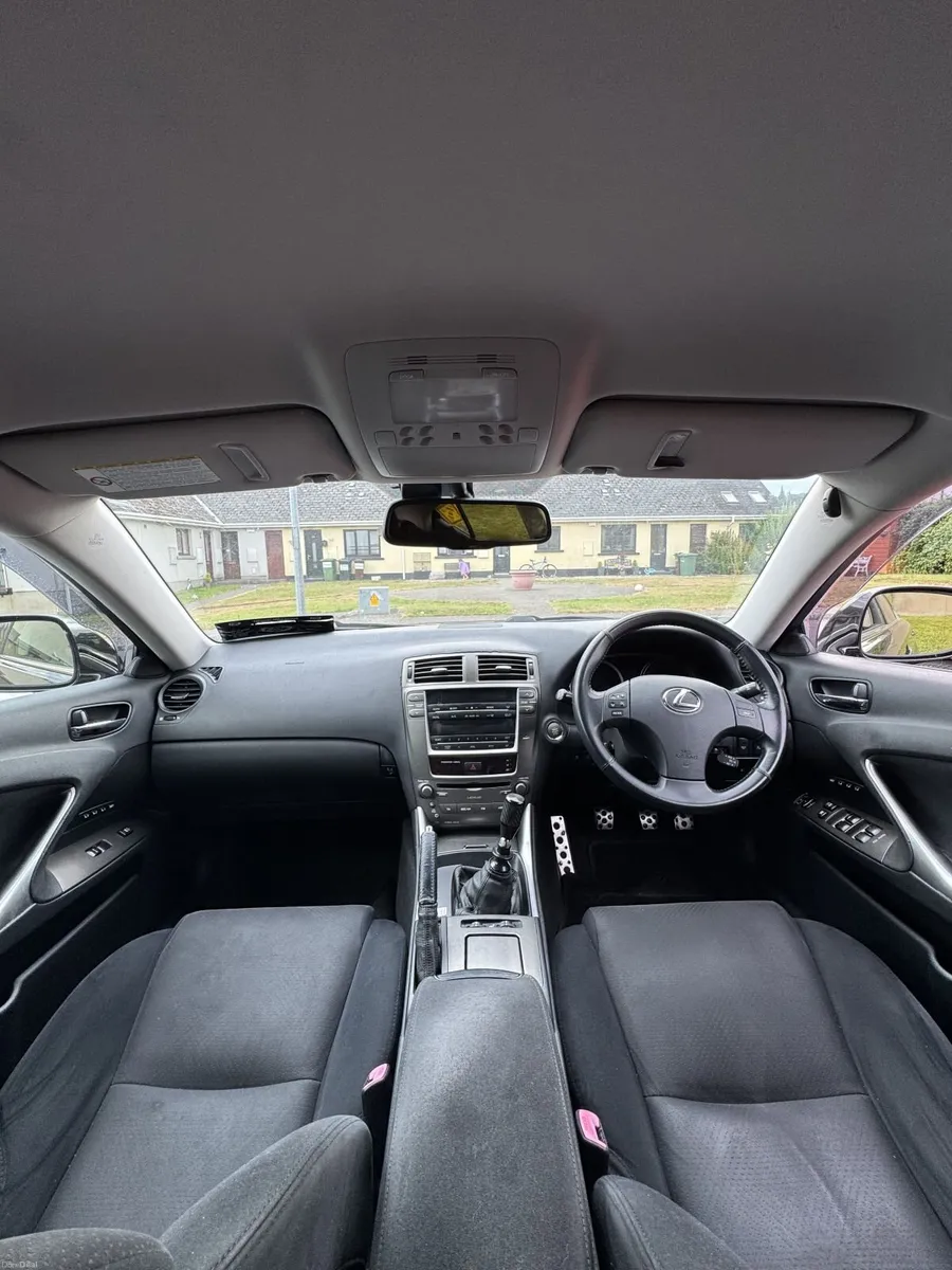 Lexus IS 250 sport 2007 - Image 6