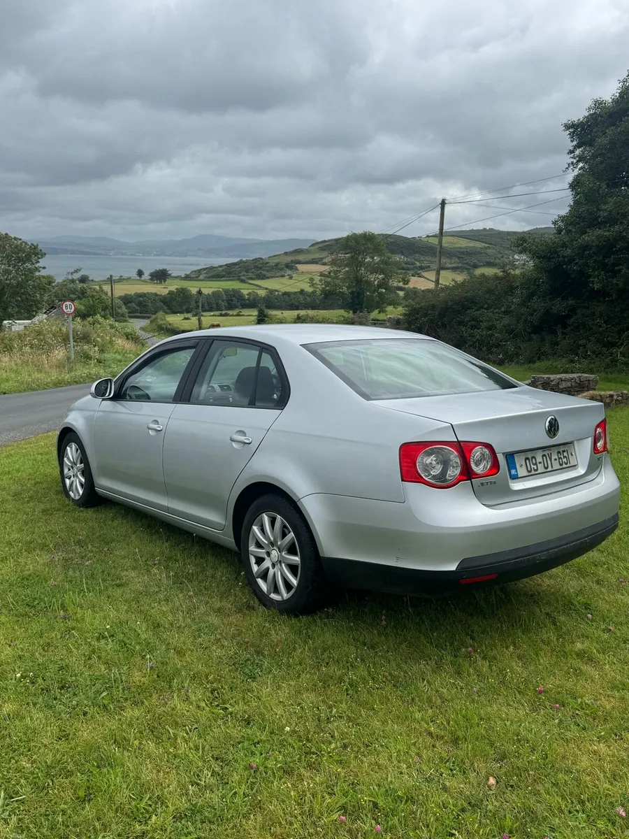Volkswagen Jetta - Image 3