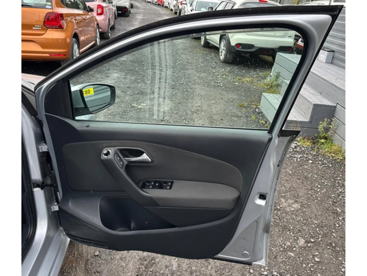 Volkswagen Polo 1.2 Automatic Petrol (5733) - Image 6