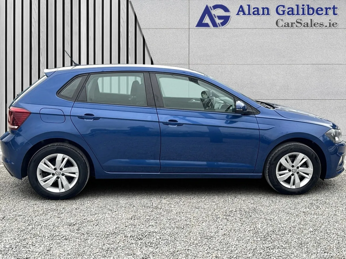 Volkswagen Polo TRENDLINE 1.0 MANUAL - Image 3