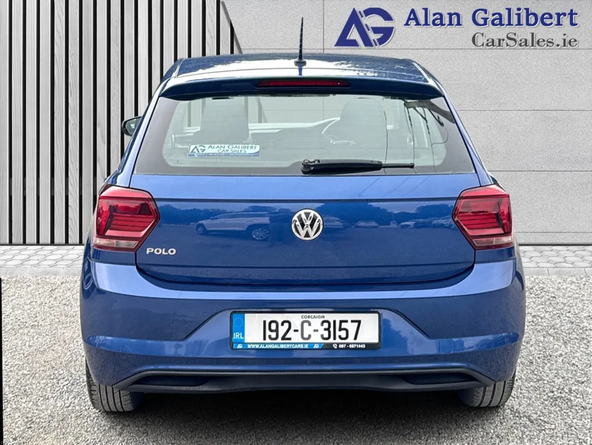 Volkswagen Polo TRENDLINE 1.0 MANUAL - Image 6