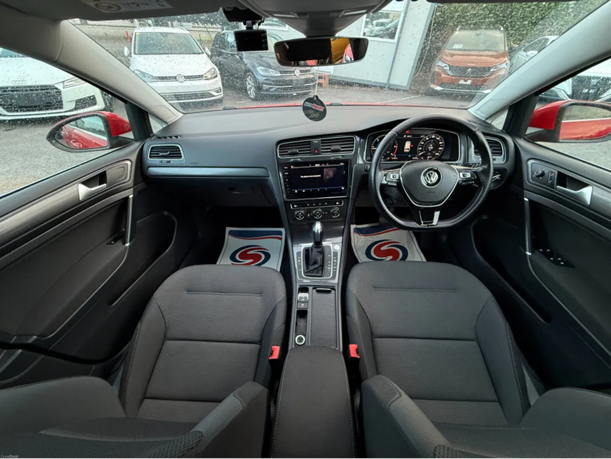 Volkswagen Golf ESTATE 2.0 TDI AUTOMATIC - SAT NAV - Image 4