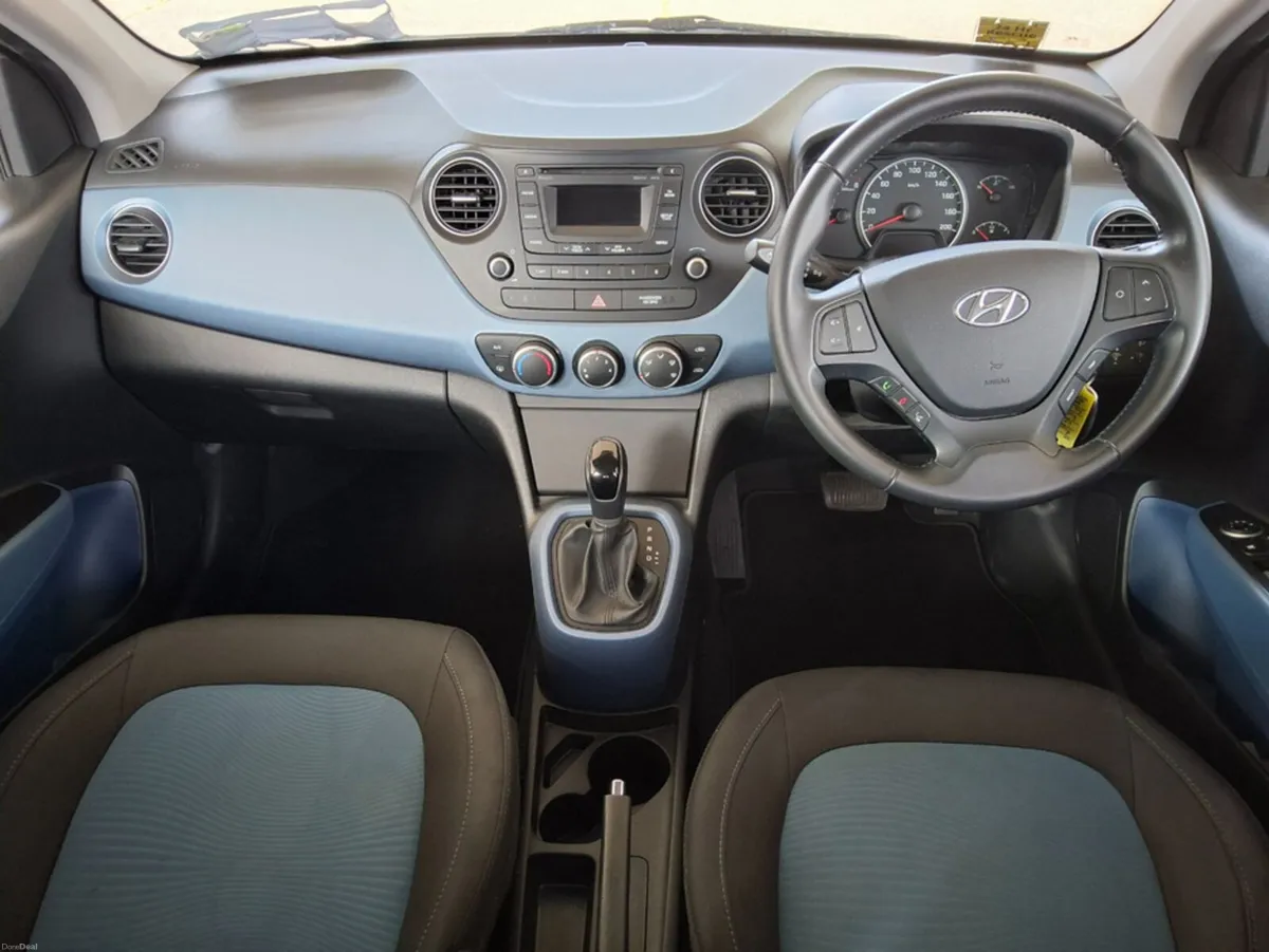Hyundai i10 DELUXE AUTOMATIC - Image 5