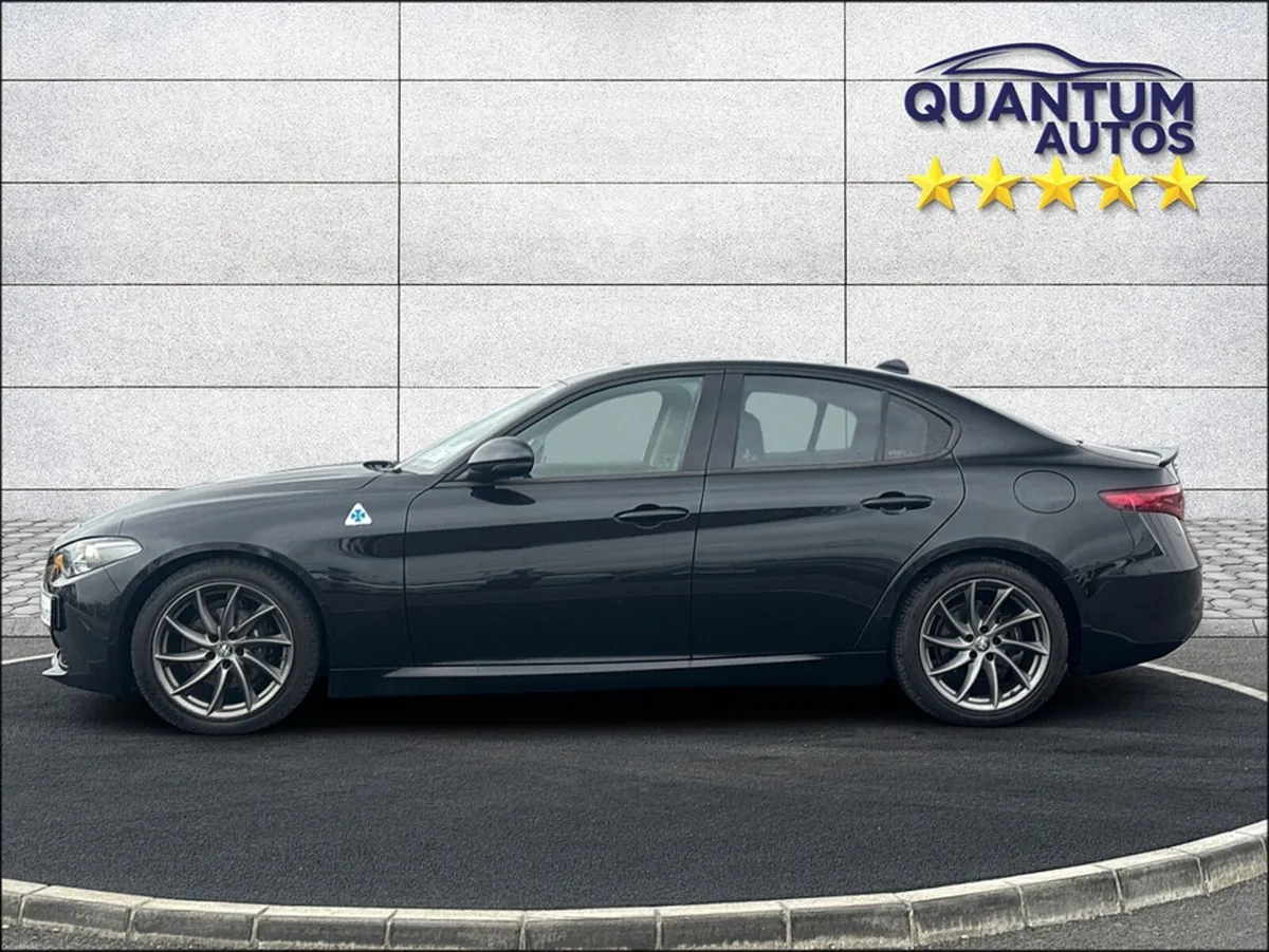 Alfa Romeo Giulia 2017 SUPER SPORT 2.1 TD 150BHP A - Image 5