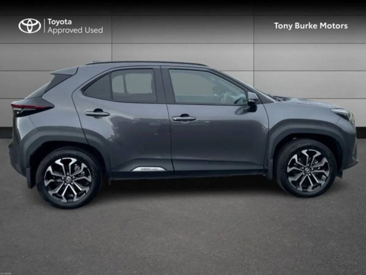 Toyota Yaris Cross 1.5 Hybrid - LUNASPORT - Automa - Image 3