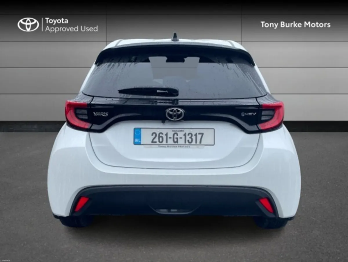 Toyota Yaris - LUNASPORT - 1.5 Hybrid - Automatic- - Image 6