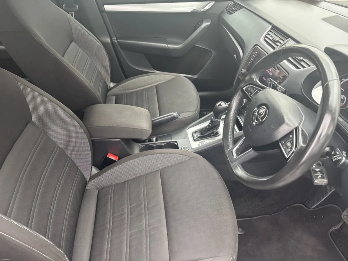 Skoda Octavia AMBITION 2.0 TDI 150HP DSG 4DR - Image 6