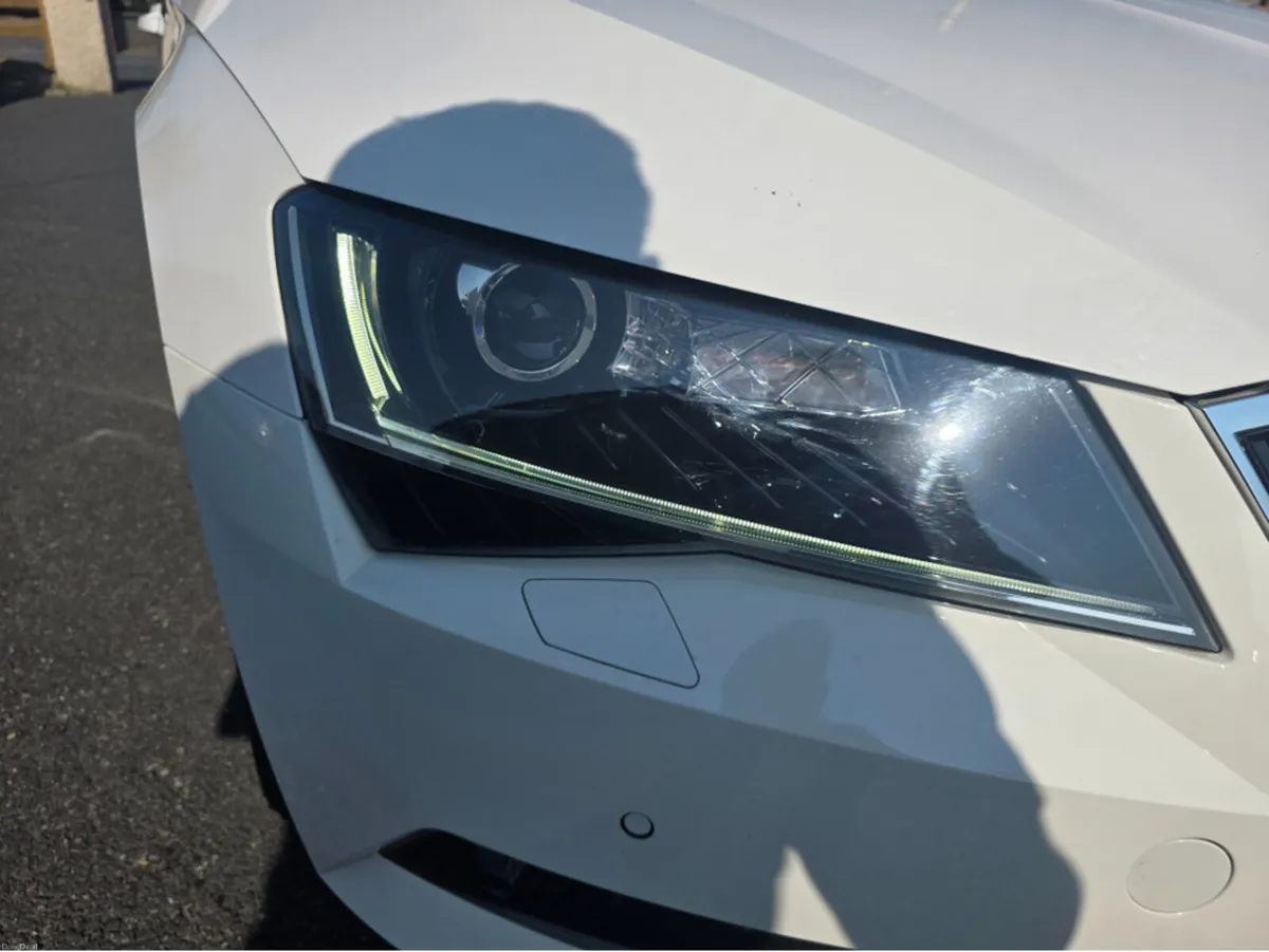 Skoda Superb 2.0TDI SE L EXECUTIVE TDI DSG, COST € - Image 4