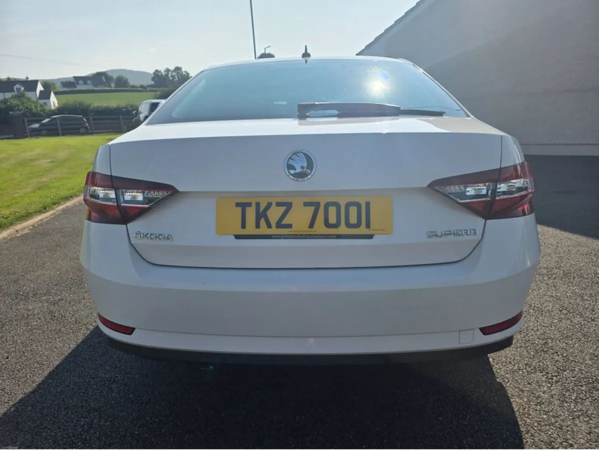 Skoda Superb 2.0TDI SE L EXECUTIVE TDI DSG, COST € - Image 3