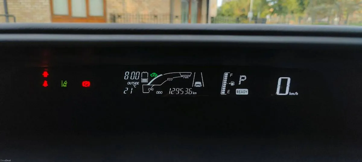 2016 Toyota Aqua |  Grade 4 | Cruise Control - Image 5