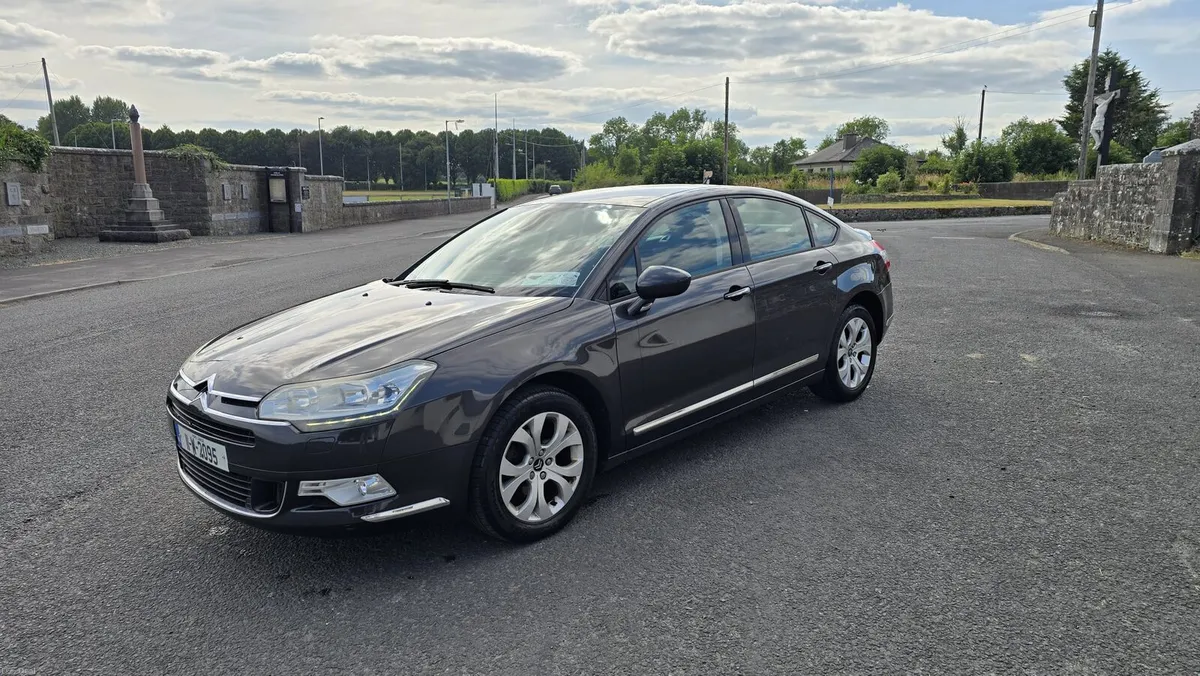 2011 Citroen C5 2.0 diesel manual/ high spec - Image 5