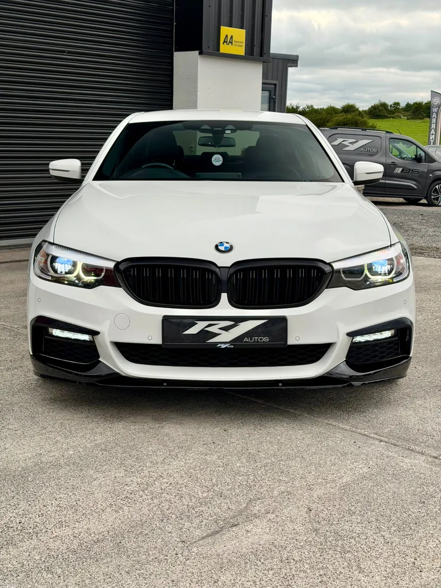 172 BMW 520D SPORT PRO MPERFORMANCE - Image 4