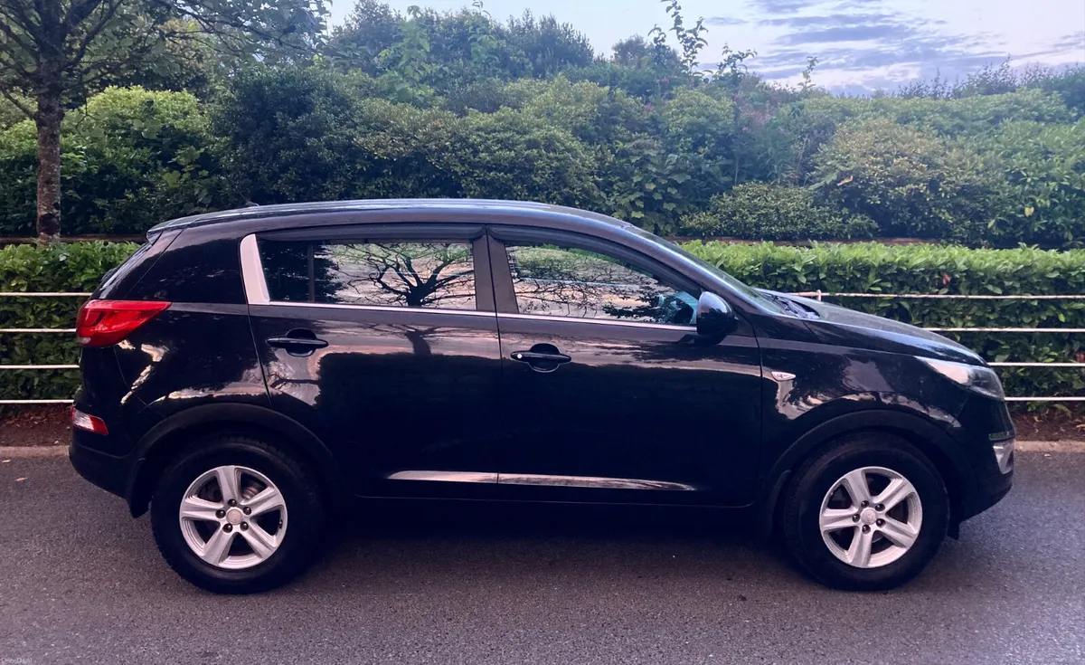 Kia Sportage SUV Deluxe SE Edition - Image 5