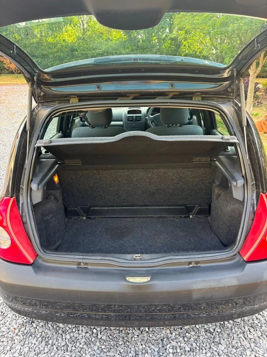 Renault Clio - Image 5