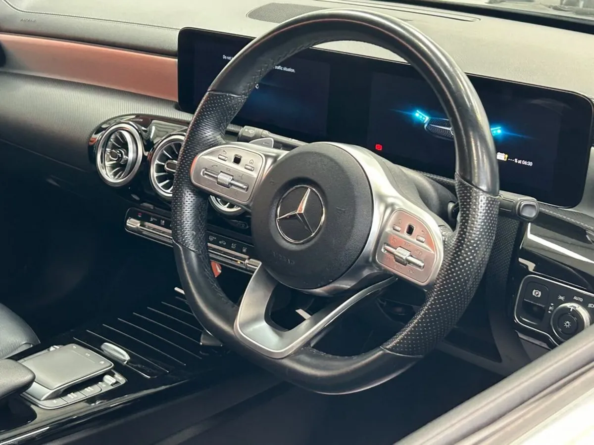 Mercedes-Benz CLA CLA 250 E AMG LINE PREMIUM PLUS - Image 4