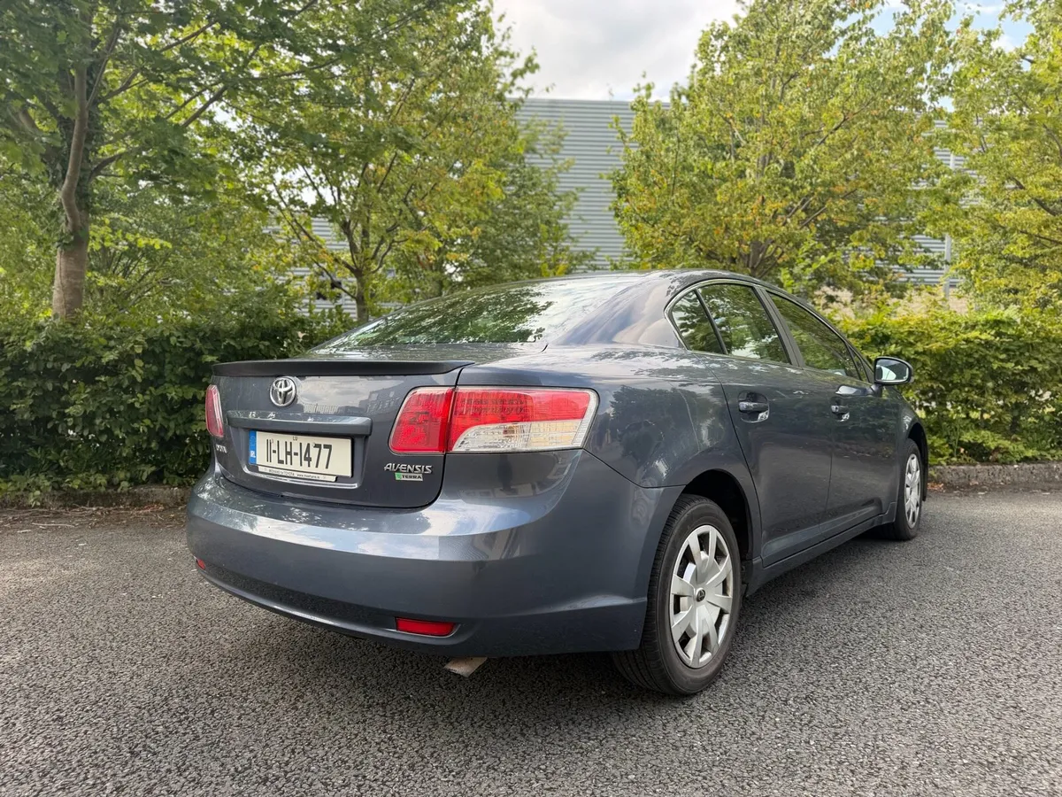 Toyota avensis Fresh nct low mileage - Image 4