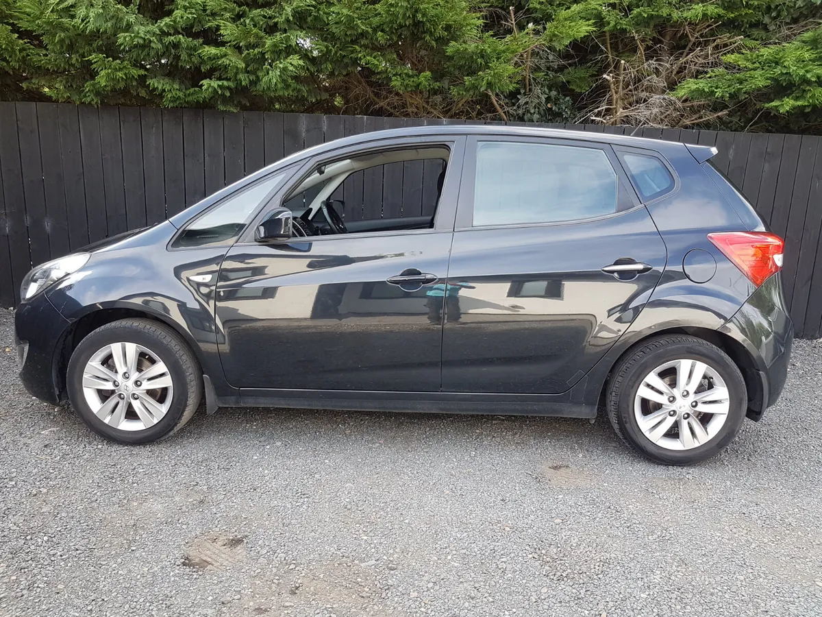 11 HYUNDAI IX20 .. NCT TODAY .. LOW KM - Image 5