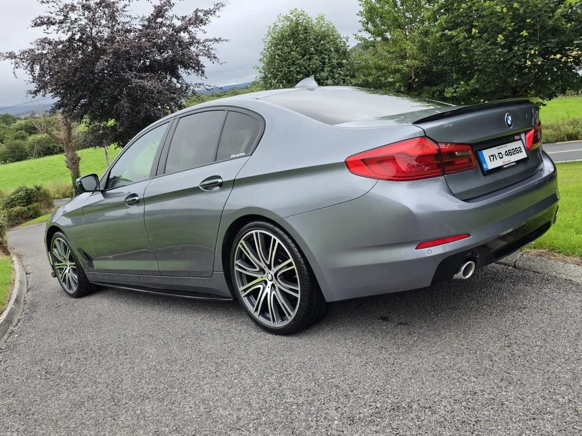 BMW 5-Series 2017 diesel - Image 4