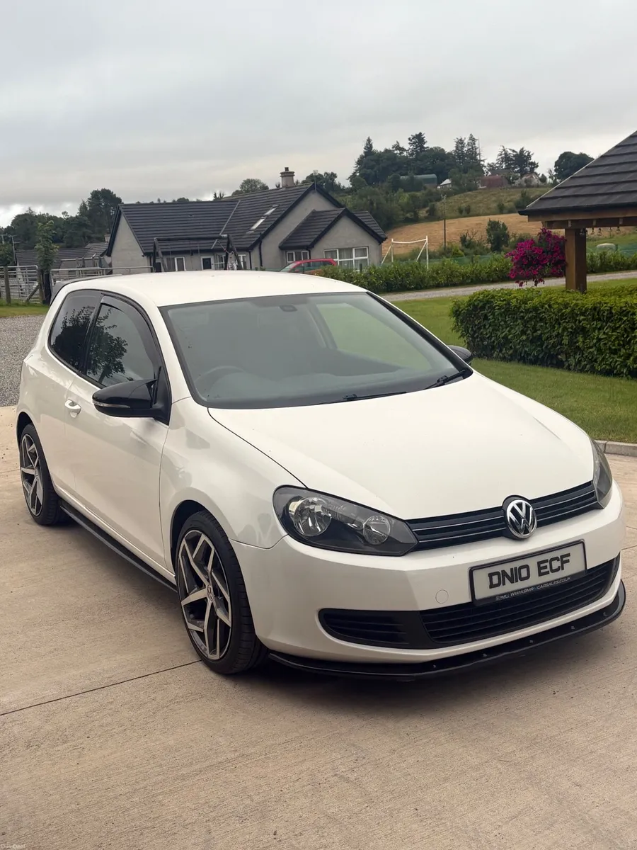 Volkswagen Golf 2010 - Image 3