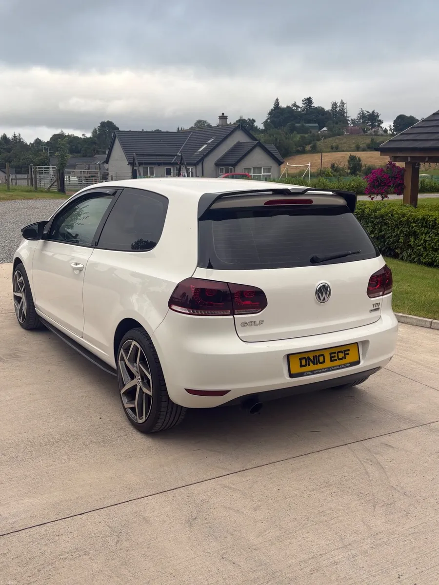 Volkswagen Golf 2010 - Image 5