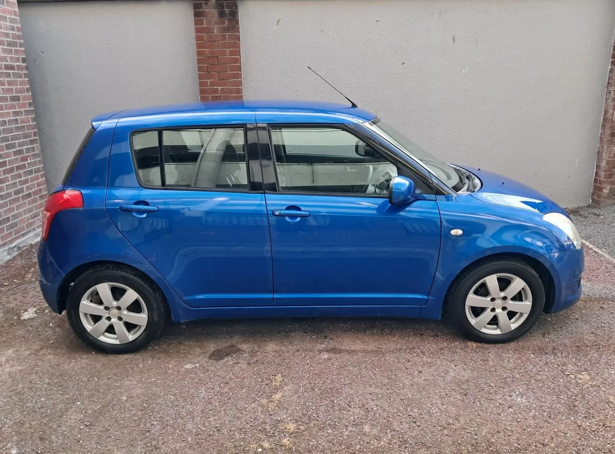 2008 Suzuki Swift - Image 4