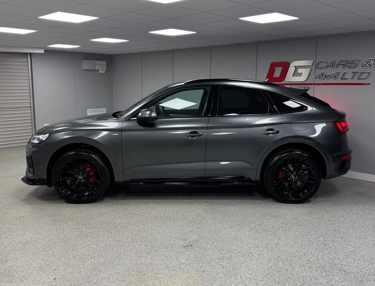 2022 Audi Q5 2.0 TFSI E S Line Quattro Sportback - Image 4