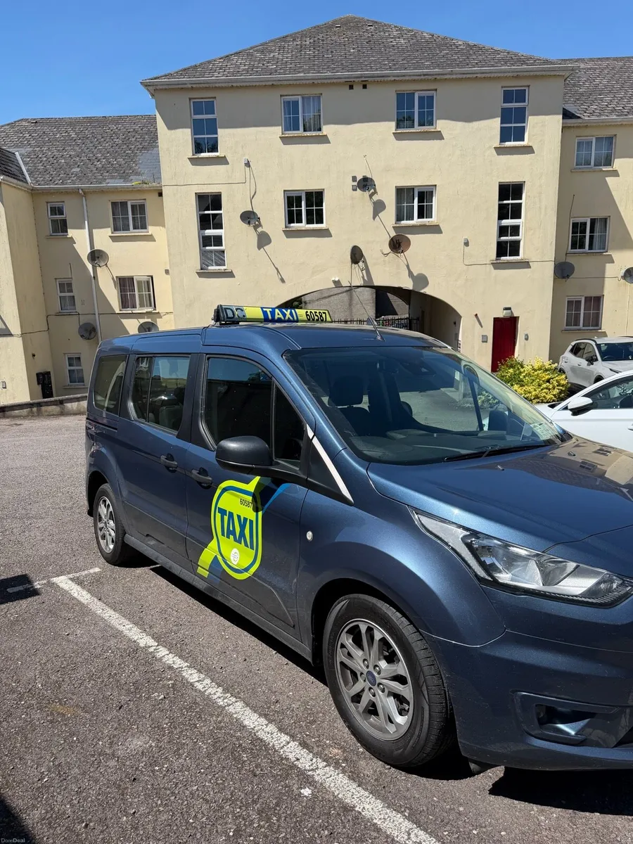 Ford tourneo connect 2022 - Image 1