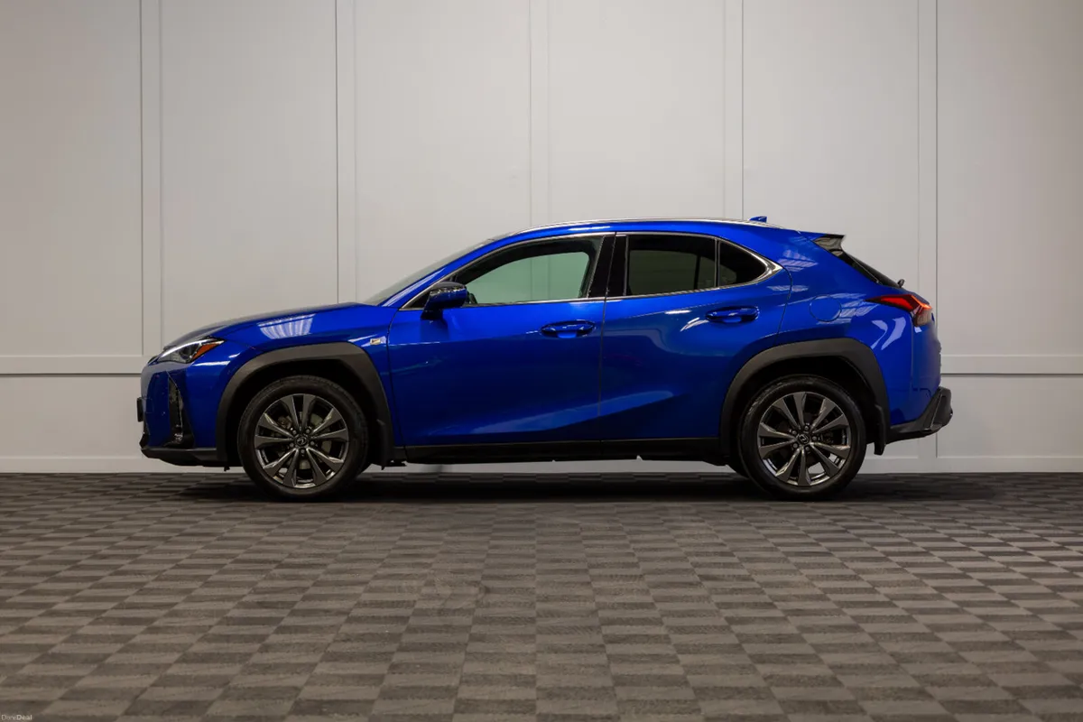 2023 Lexus UX250h F-Sport Design - Image 3