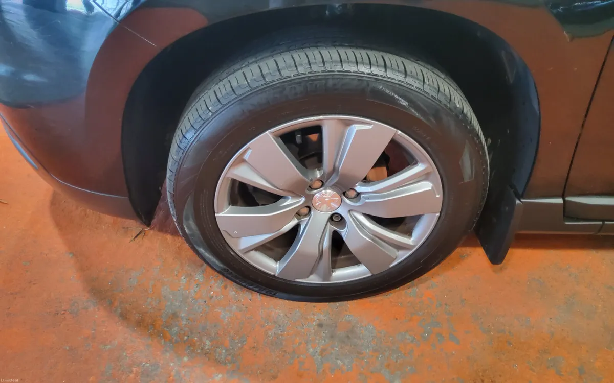 Peugeot 2008 2018 - Image 5
