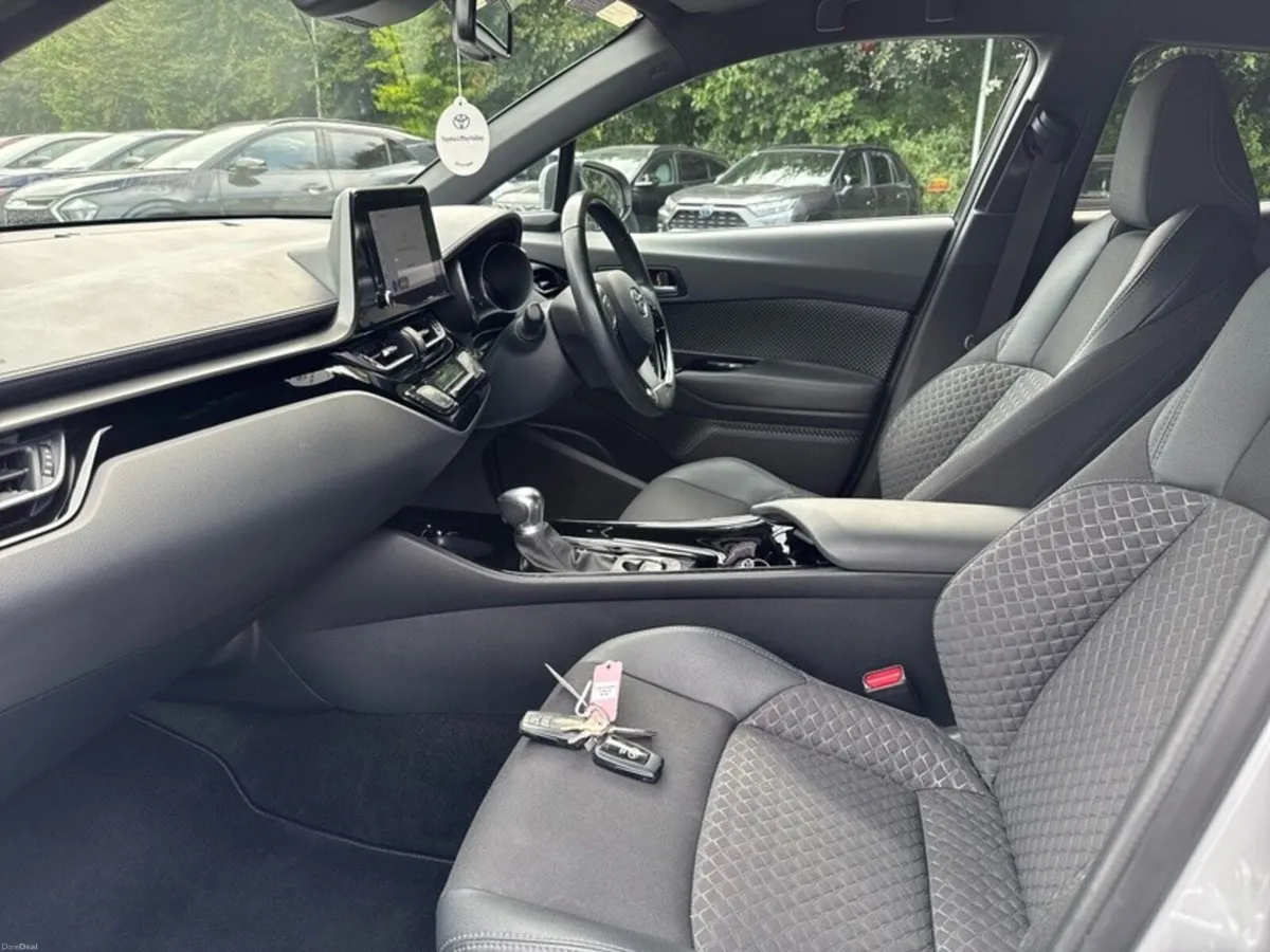 Toyota C-HR C-HR HYBRID SPORT 4DR AUTO - Image 6