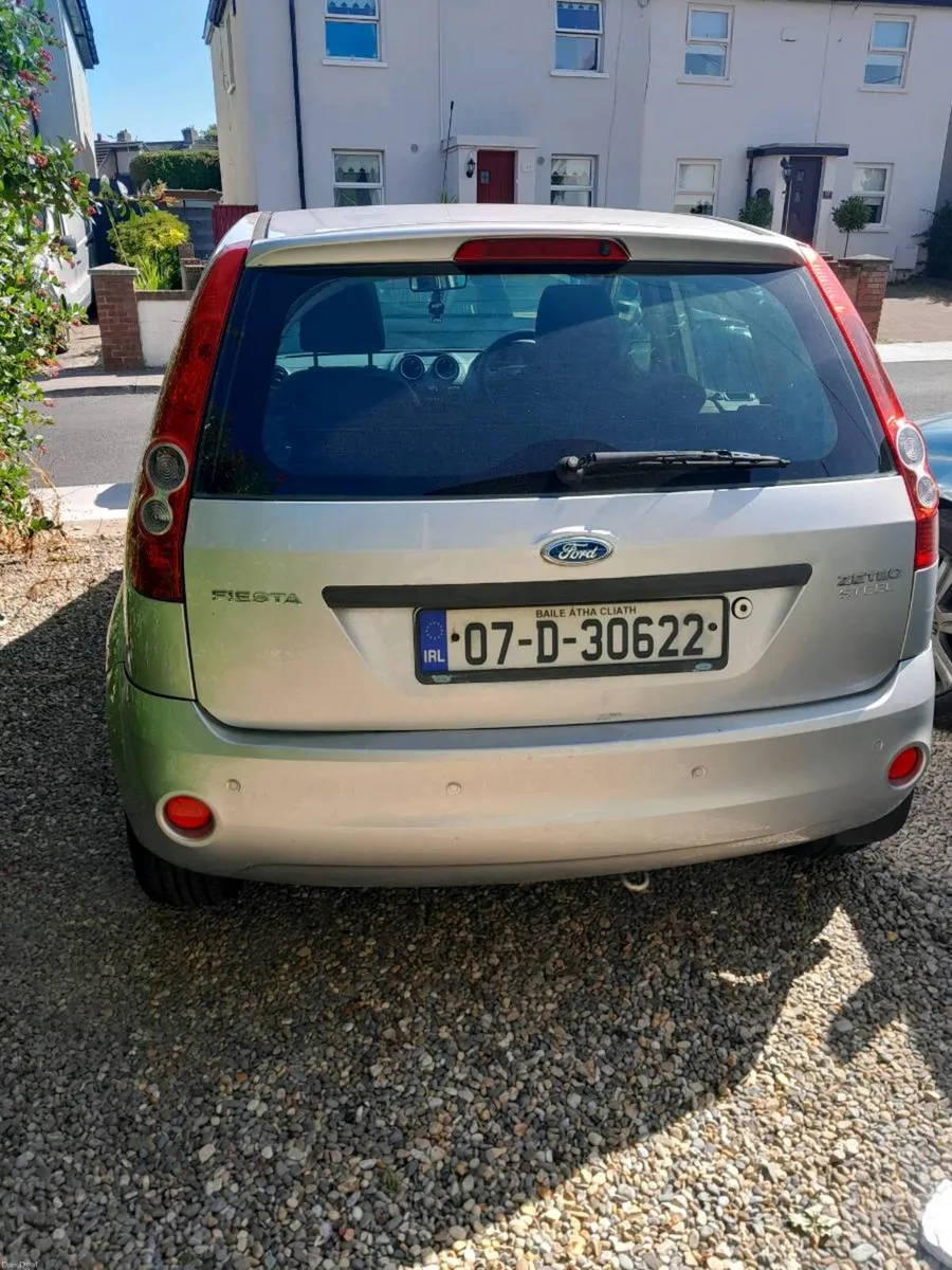 Ford fiesta - Image 5