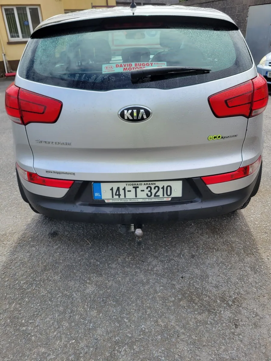 Car - Image 6