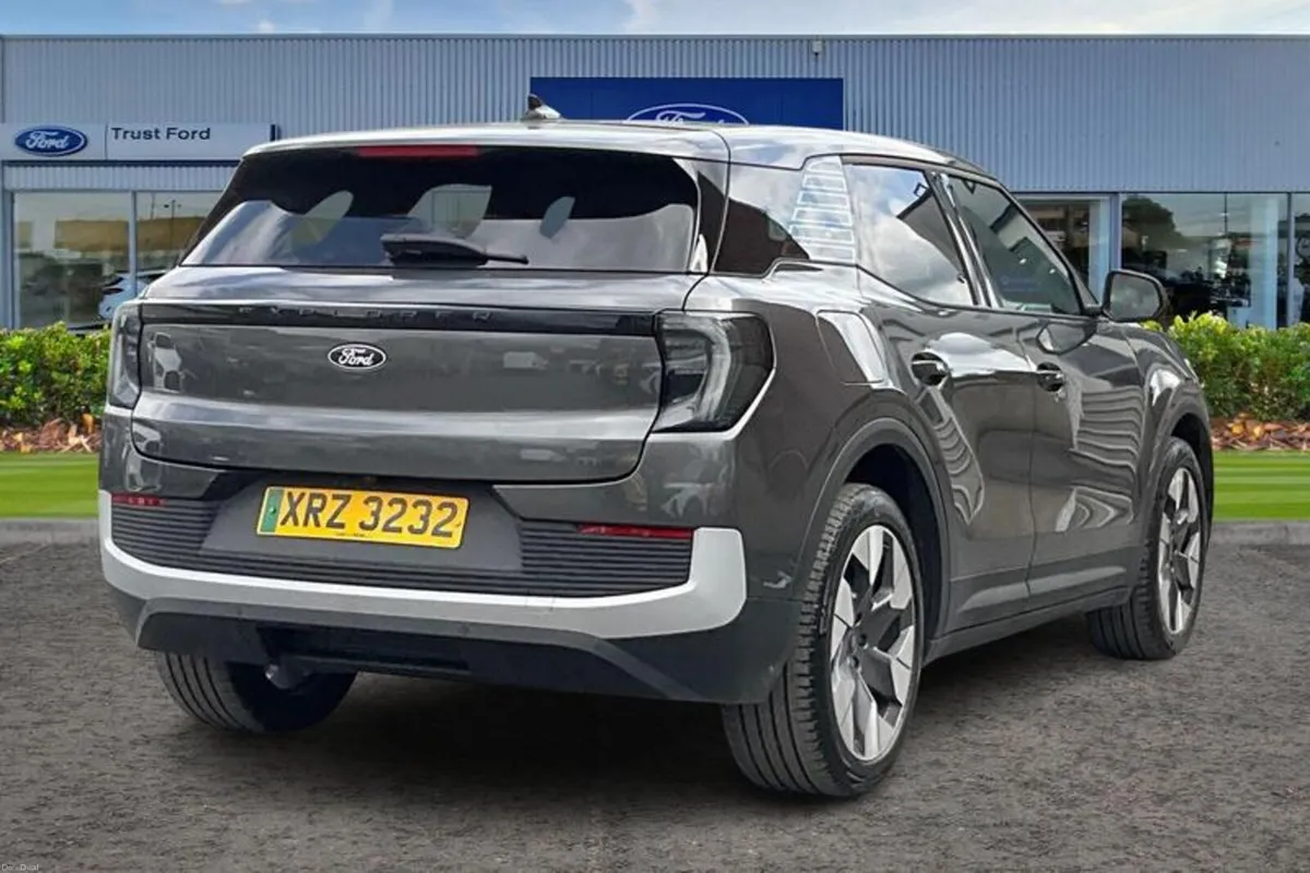 Ford Explorer Extended Range 79kWh Premium SUV 5dr - Image 4