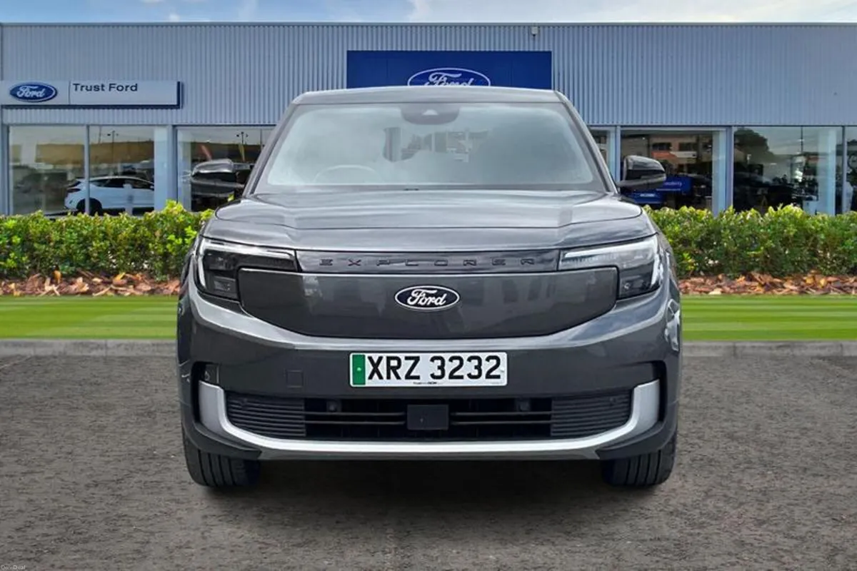 Ford Explorer Extended Range 79kWh Premium SUV 5dr - Image 6