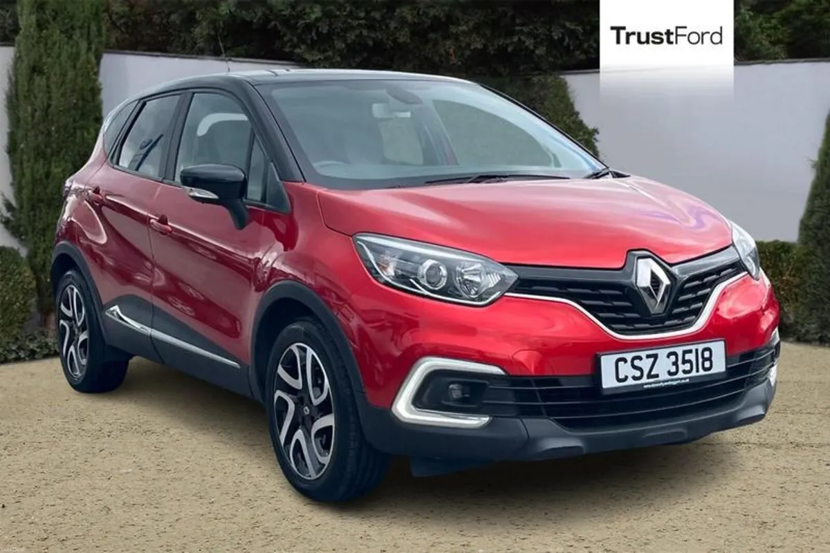 Renault Captur 1.5 dCi 90 Iconic 5dr - Image 1