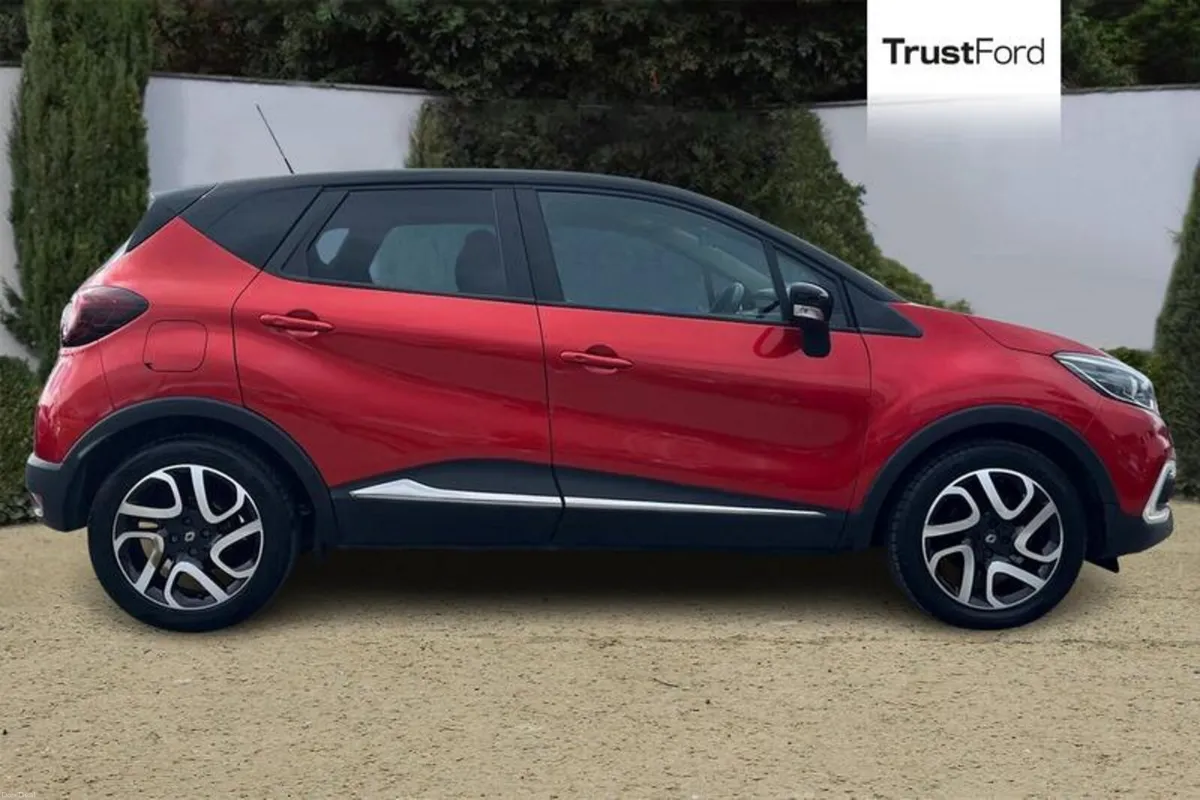 Renault Captur 1.5 dCi 90 Iconic 5dr - Image 3
