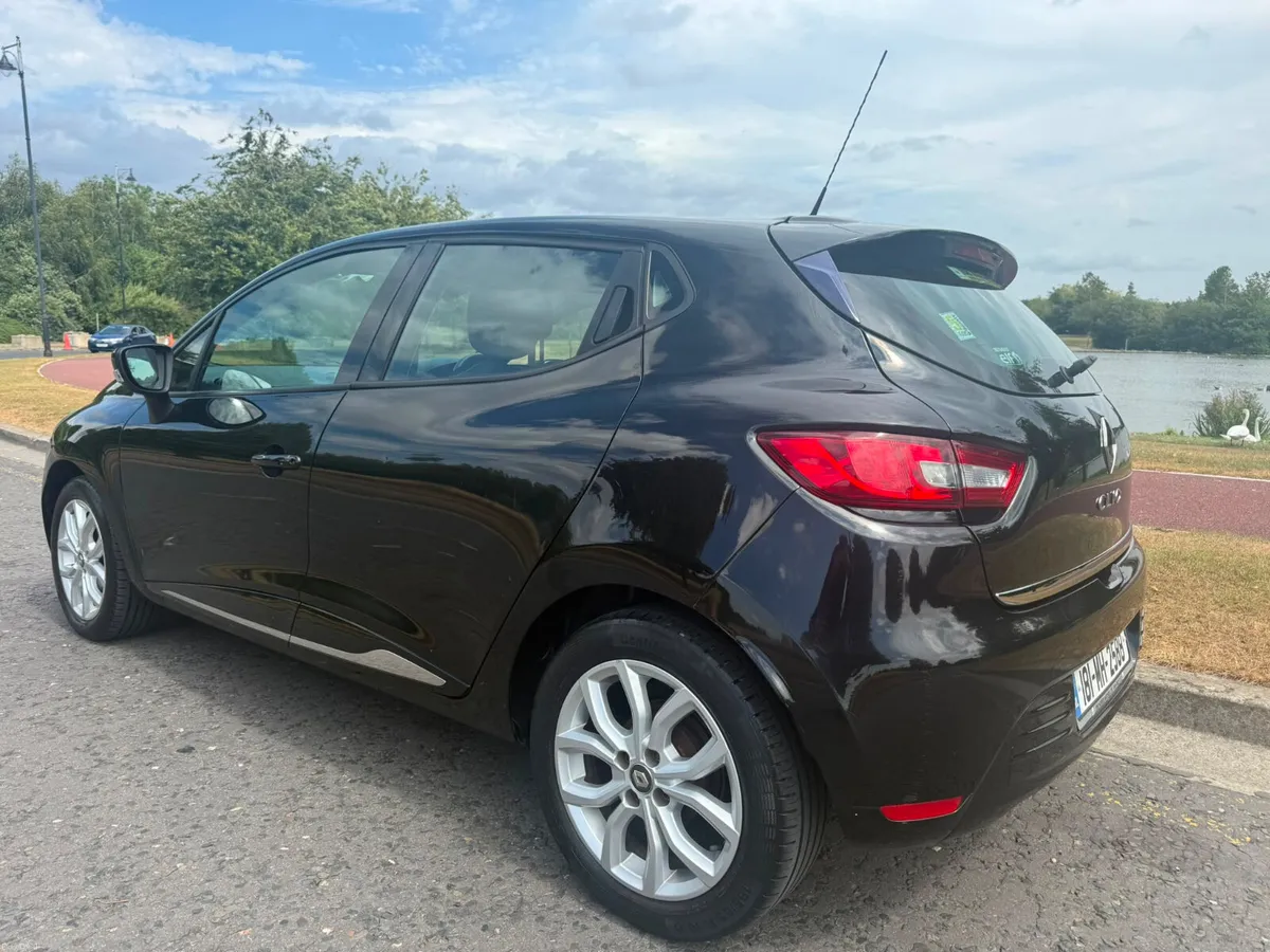 1.2 PETROL LOW MILEAGE HIGH SPEC - Image 6