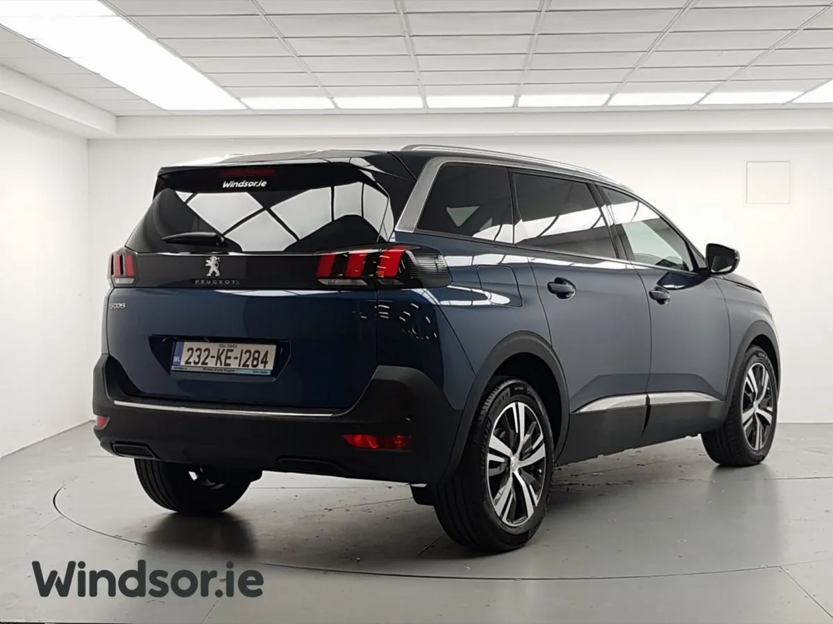Peugeot 5008 1.5 BlueHDi 130bhp Allure Auto - Image 2