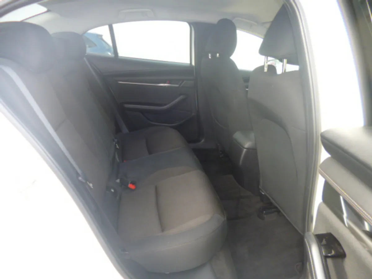 Mazda 3 1.8 116 GS 4DR 2020 - Image 5